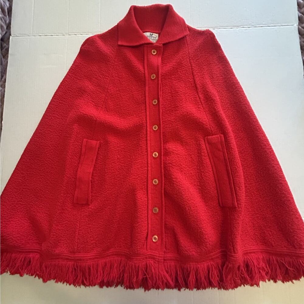 60s MCM Red Granny Cape Poncho Fringe Sweater Cardigan Orlon Acrylic‎ sweeTree